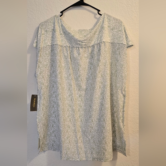 Light Green Floral Short Sleeve Top - Picture 6 of 6